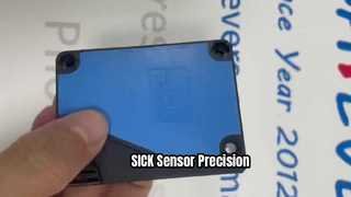 Sensore fotoelettrico retroriflettente ad alte prestazioni SICK WL280-2P2431