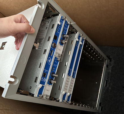 3500/05-01-02-00-00-01 Sistema di monitoraggio delle vibrazioni Bently Nevada 19 pollici Rack 14 slot modulo