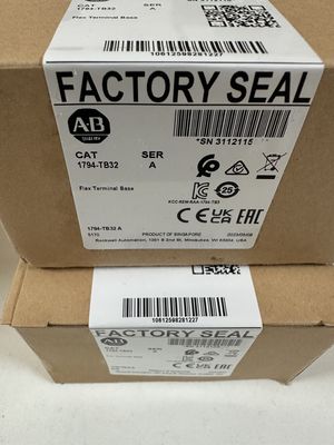 1794-OB32P Allen Bradley Flex I/O protetto elettronicamente modulo di uscita discreto