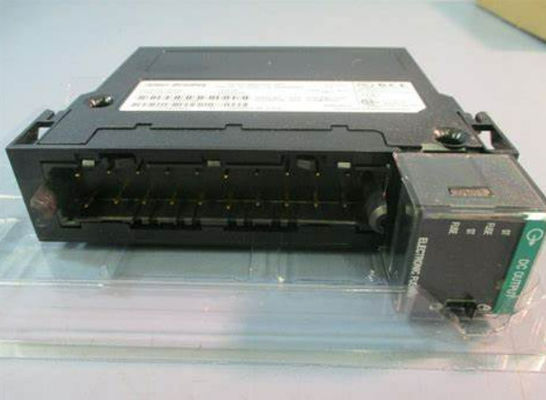 1756-OB16E Allen Bradley ControlLogix Modulo D/O a 16 punti Voltaggio 12-24 Volt DC