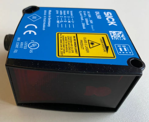 Sensori di distanza laser SICK DL50-P1123: Dx50 36,1 mm x 62,7 mm x 57,7 mm per l'industria