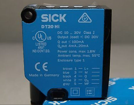 SICK Sensori di distanza laser DT20 Hi DT20-P244B 24,3 mm x 72,4 mm x 54,1 mm