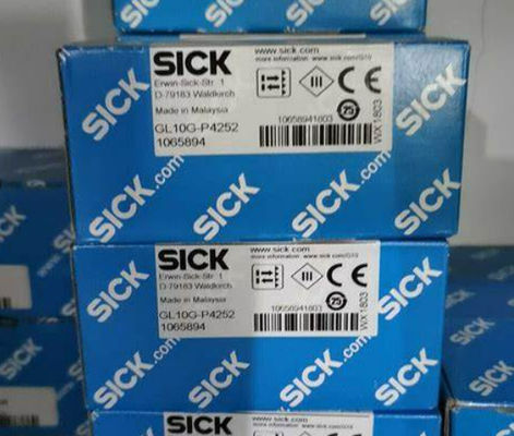 SICK GL10G-P4252 Sensori fotoelettrici G10 20 mm x 50 mm x 39 mm