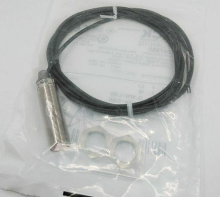 SICK GRL18-N1132 Sensori fotoelettrici GR18 con lunghezza d'onda di 650 nm