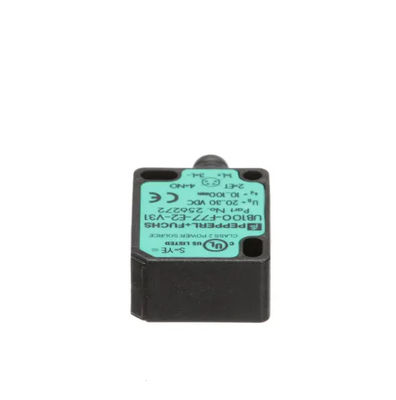 Sensore di rilevamento diretto ad ultrasuoni di Pepperl Fuchs UB100-F77-E2-V31 con ritardo di risposta ≤ 50 ms Massa di 10 g