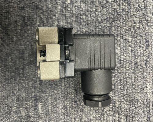SMC D-A44 A44 RED SWITCH BAND MOUNTING DIN TERMINAL ABS/PC Materiale di alloggiamento LED Elementi display