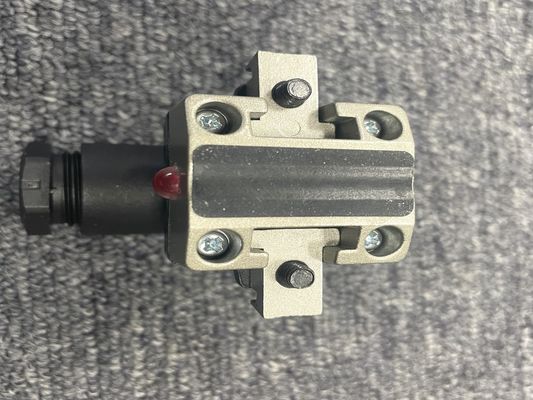 SMC D-A44 A44 RED SWITCH BAND MOUNTING DIN TERMINAL ABS/PC Materiale di alloggiamento LED Elementi display