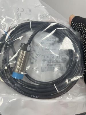 Ottimizza i tuoi processi industriali con SICK IM18-08NNS-ZW1 Proximity Switch Sensor M30 x 1.5 Thread Size