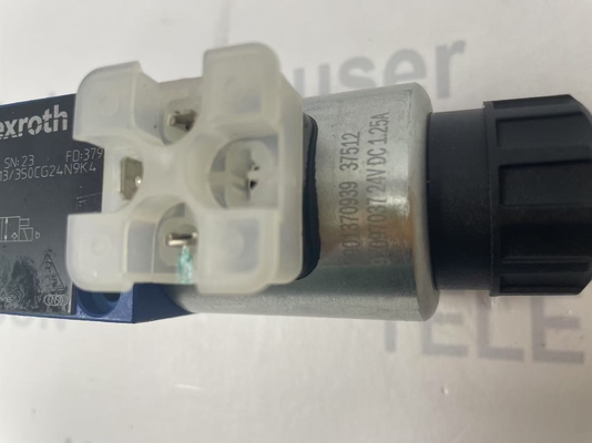 Bosch Rexroth R900052392 Valvola a tubo corto direzionale BSW000R Strategia di lisciamento Filtro a basso passaggio e curva S