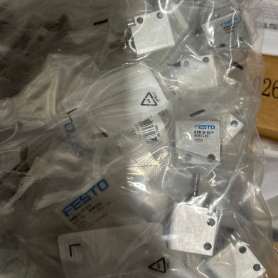 Cilindro a corsa breve Festo ADVC-10-5-A-P