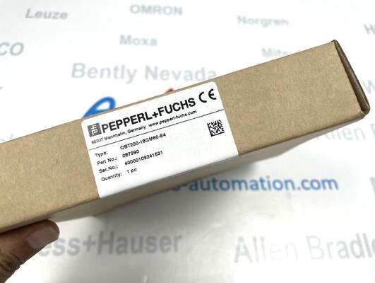 Sensore fotoelettrico diffuso Pepperl+Fuchs OBT200-18GM-E4