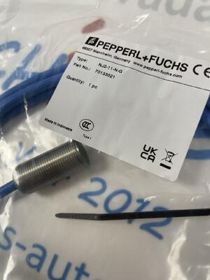 Sensore di prossimità induttivo ad alta precisione Pepperl Fuchs NJ2-11-NG