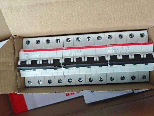 Interruttore magnetotermico ABB S204 - D40