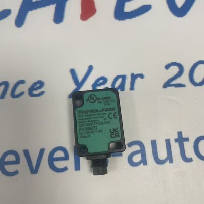 Sensore di rilevamento diretto a ultrasuoni  UB100-F77-E2-V31