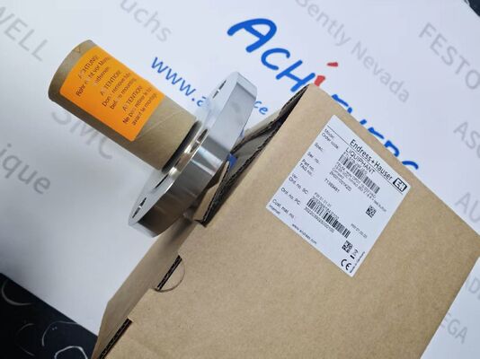 E+H FTL51B-29FJ2/0 Liquipant Vibronic Tuning Fork Liquid Point Level Switch