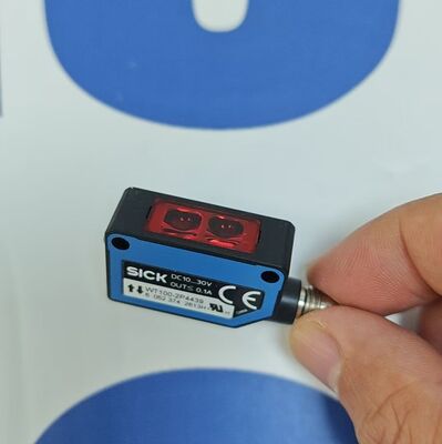 Sensore fotoelettrico diffuso SICK WT100-2P4439 di tipo energetico