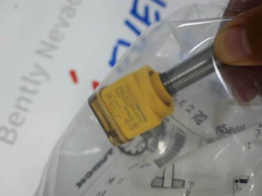 Sensore induttivo Turck BI15U-EM30WD-AP6X-H1141