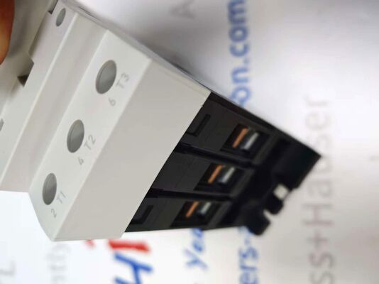 Interruttore di protezione motore EATON PKZM4-58