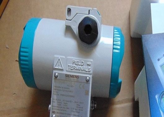 7MF4033-1DA10-2AB6-Z A01+Y01+Y15 Trasmettitore Siemens