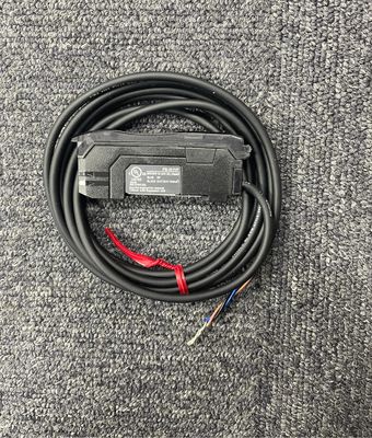 Sensore digitale in fibra ottica KEYENCE FS-N11P con uscita PNP Tipo di cavo dell'unità principale