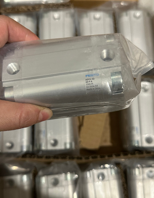 Cilindro compatto Festo ADVU-32-40-P-A